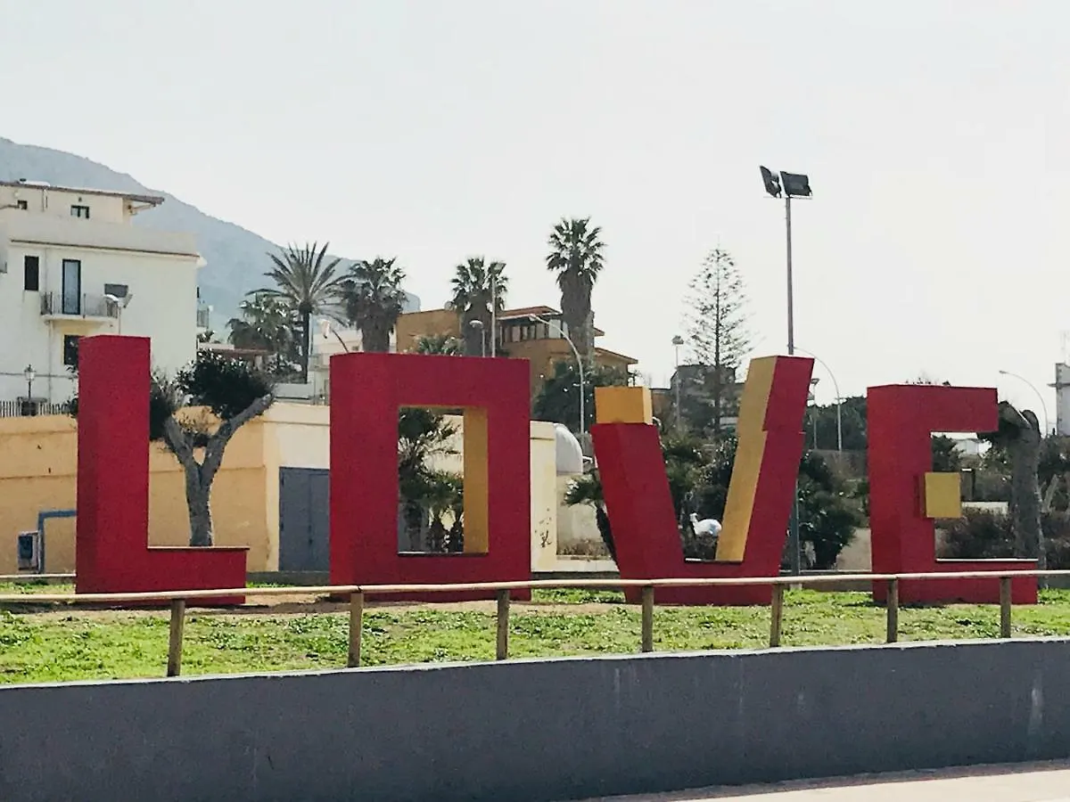 Appartamento casa serena Terrasini Italia
